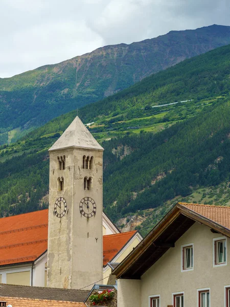 Zomer Landschap Langs Fietsroute Van Venosta Vallei Rivier Adige Bolzano — Stockfoto