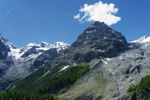 Hegyvidéki Táj Stelvio Hágóhoz Vezető Mentén Bolzano Tartomány Trentino Alto — Stock Fotó