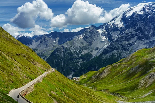 Hegyvidéki Táj Stelvio Hágóhoz Vezető Mentén Bolzano Tartomány Trentino Alto — Stock Fotó