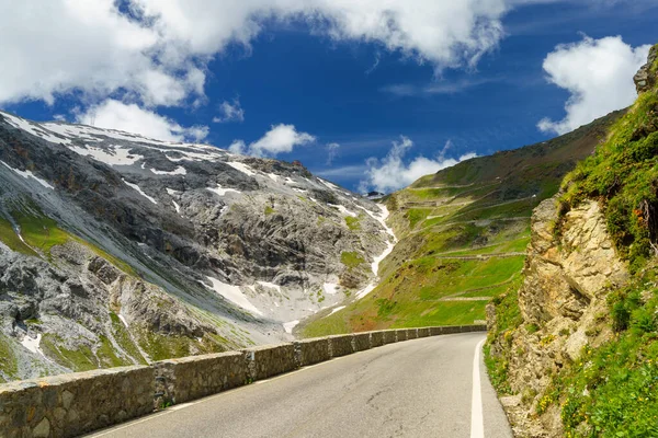 Paisagem Montanhosa Longo Estrada Para Stelvio Pass Província Bolzano Trentino — Fotografia de Stock