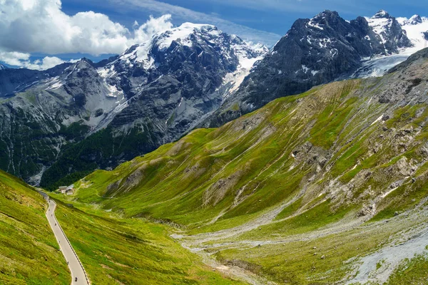 Paisagem Montanhosa Longo Estrada Para Stelvio Pass Província Bolzano Trentino — Fotografia de Stock