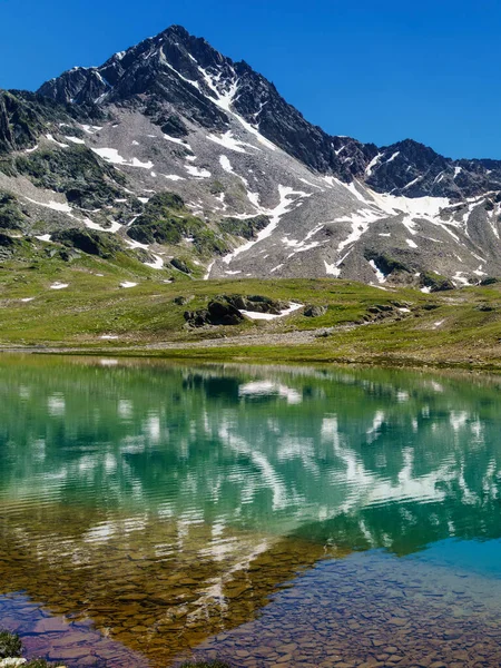 Passo Gavia Prowincja Sondrio Lombardia Włochy Letni Krajobraz Wzdłuż Przełęczy — Zdjęcie stockowe