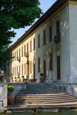 Robecco Konsolosu Naviglio 'da Abbiategrasso' dan Turbigo 'ya (Lombardy, İtalya) kadar bisiklet yolu: Villa Gaia