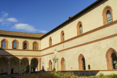 Milan, Lombardy, İtalya: Castello Sforzesco olarak bilinen tarihi kale. Mahkeme