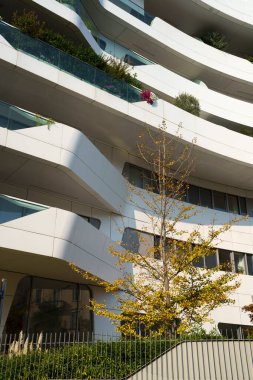Milan, Lombardy, İtalya: Hadid 'in şehir parkındaki modern konut binalarının dışı