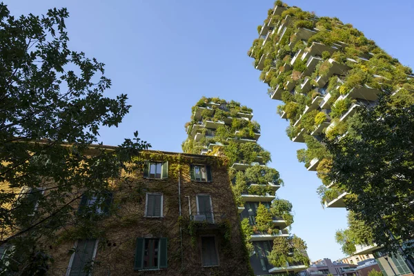 Milan Lombardiya Talya Bosco Verticale Olarak Bilinen Balkonları Bitkileri Ağaçları — Stok fotoğraf