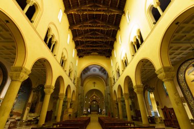 Milan, Lombardy, İtalya: tarihi Sant Agostino kilisesinin içi