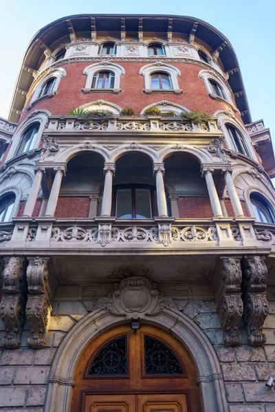 Milan, Lombardiya İtalya: Mascheroni üzerinden tarihi bir evin dışı