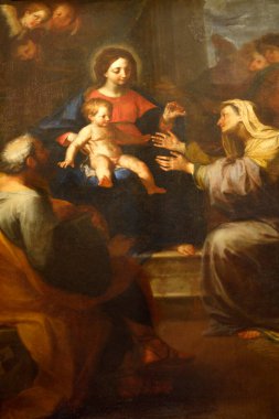 Pavia, Lombardy, İtalya: San Michele Maggiore 'un iç mimarisi, ortaçağ bazilikası 7. yüzyılda inşa edildi ve 12. yüzyılda tamamlandı. Resim yapmak.