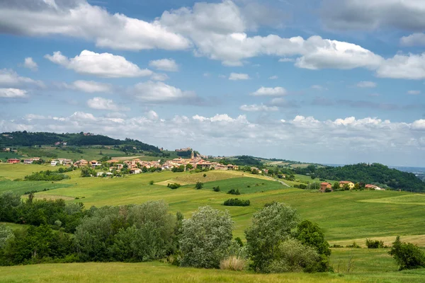 Τοπίο Στους Λόφους Tortona Colli Tortonesi Στην Επαρχία Alessandria Πεδεμόντιο — Φωτογραφία Αρχείου