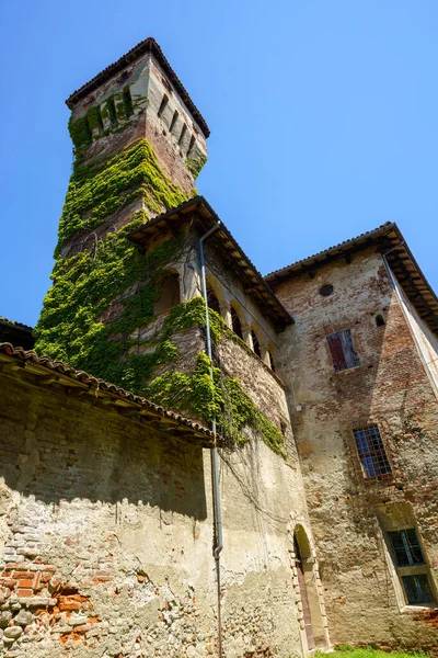 Außenansicht Der Mittelalterlichen Burg Castelnuovo Bormida Provinz Alessandria Monferrato Piemont — Stockfoto