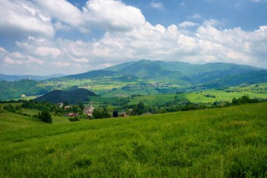 Oltrepo Pavese, Pavia, Lombardy, İtalya 'nın Zavattarello yakınlarındaki kırsal alanda