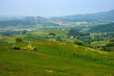 Brignano ve Serra del Monte, Alessandria ili, Piedmont, İtalya yakınlarındaki Piedmont 'ta kırsal alan