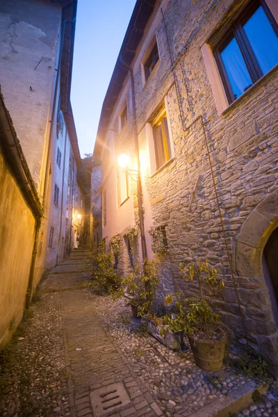 Arquata Scrivia (Italy) by night — Stock Photo, Image