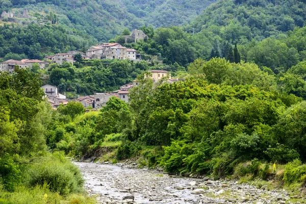 Кодипонте, старая деревня в Тоскане — стоковое фото