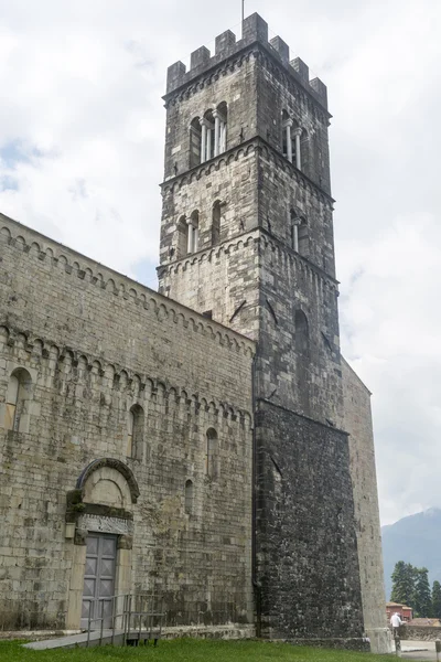Duomo of Barga — Stock Photo, Image