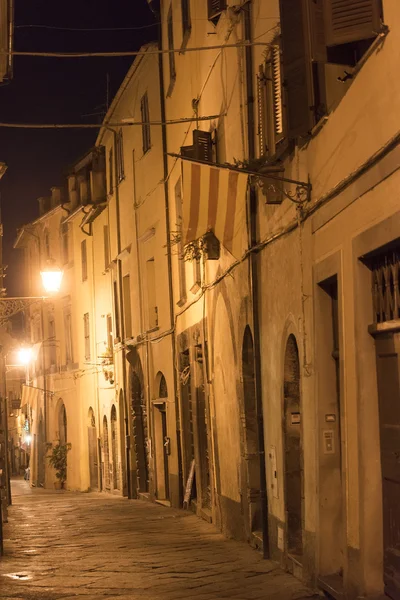 Gece Bolsena (İtalya) — Stok fotoğraf