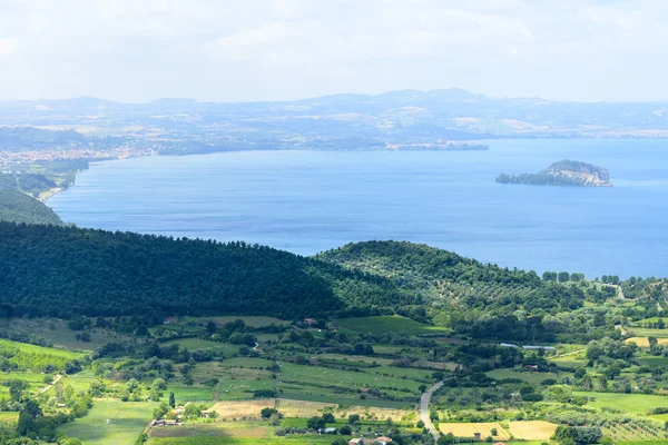 Bolsena-sjön från Montefiascone — Stockfoto