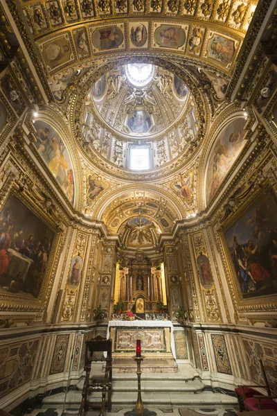Rieti (Włochy), Wnętrze katedry — Zdjęcie stockowe
