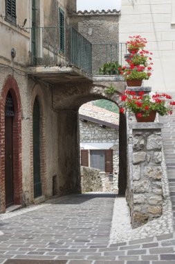 Morro Reatino, İtalyan Köyü