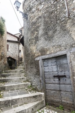 Morro Reatino, İtalyan Köyü