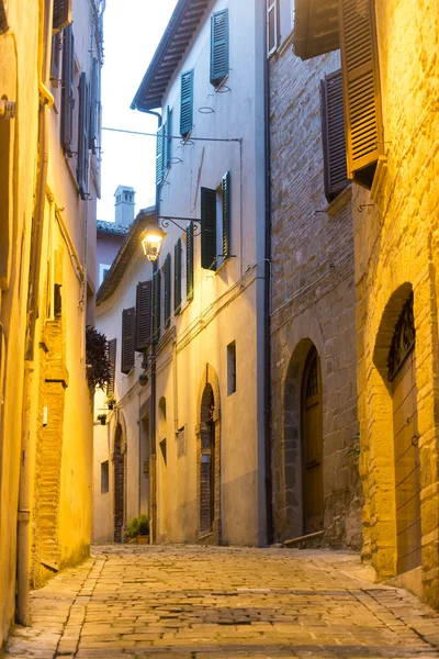 Camerino (Marches, Italië) per nacht — Stockfoto