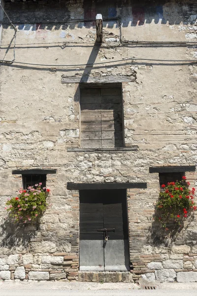 Gamla hus i Marche (Italien) — Stockfoto