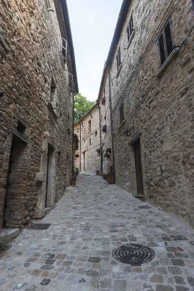 Piobbico (Марши), историческая деревня — стоковое фото