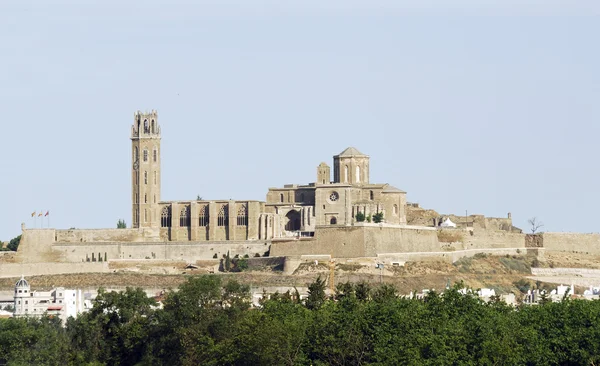 Lerida (Catalonia, İspanya), ortaçağdan kalma şehir görünümünü — Stok fotoğraf