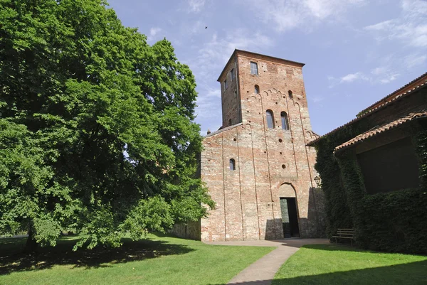 Sezzadio (Piedmont, Italy) - аббатство Санта-Джустина — стоковое фото