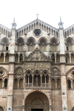 Ferrara (İtalya)