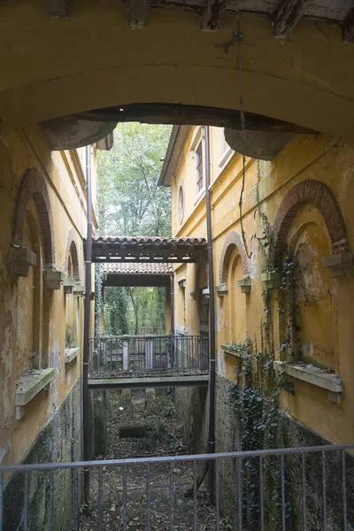 Alte Mühle im Park von Monza — Stockfoto