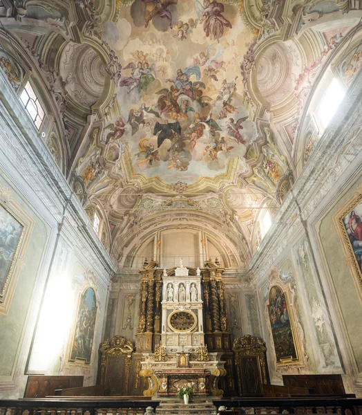 Katedrála z alba (cuneo, Itálie), vnitřní — Stock fotografie