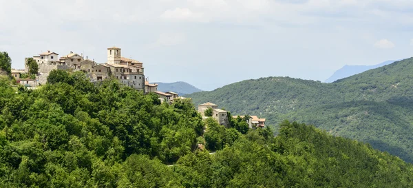 Morro Reatino, italský vesnice — Stock fotografie