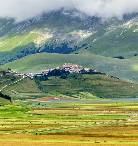 Piyano Grande di Castelluccio (İtalya)