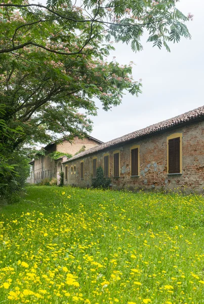 Historic house on Naviglio Grande, Milan — Stock Photo, Image