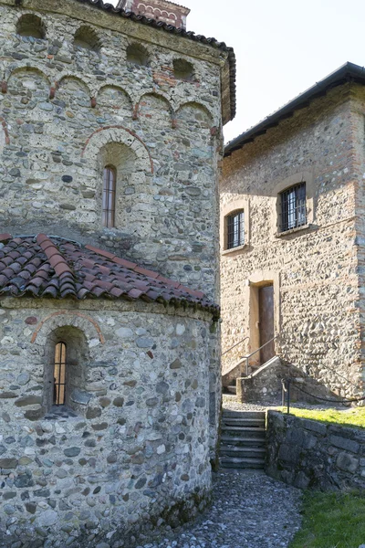 Agliate - Iglesia de San Pietro —  Fotos de Stock