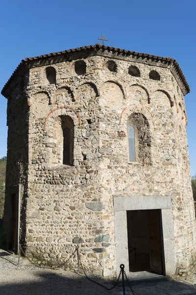 Agliate - Chiesa di San Pietro — Foto Stock