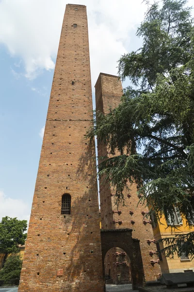 Pavia (Italy): medieval towers — Stock Photo, Image