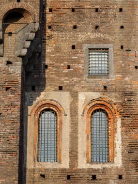 Parco Sempione 'de sonbahar, Milan, Lombardy, İtalya, Castello Sforzesco, ortaçağ kalesi