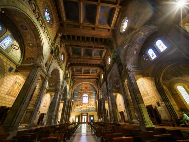 Milano, Lombardy, İtalya 'da Mario Pagano aracılığıyla Corpus Domini kilisesinin içi