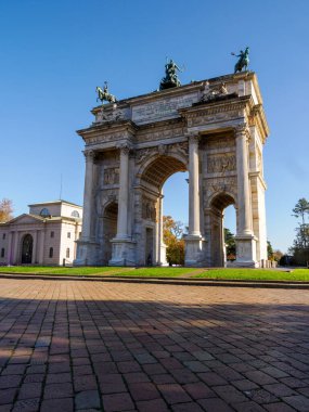 Milan, Lombardiya, İtalya: Arco della Pace, tarihi kemer