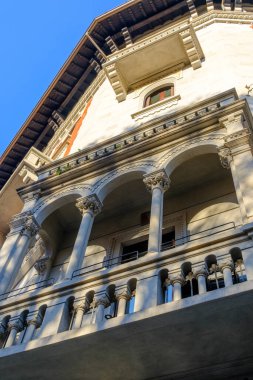 Lomazzo boyunca Lombardiya, İtalya 'da bulunan Milano' da bir yerleşim yeri.