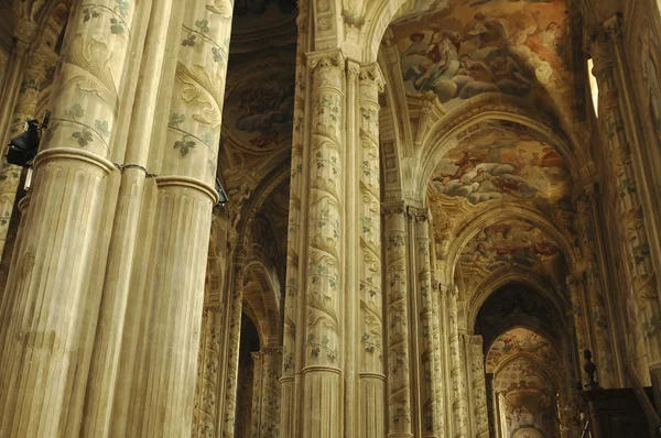 Asti (Itálie), katedrála interiér — Stock fotografie