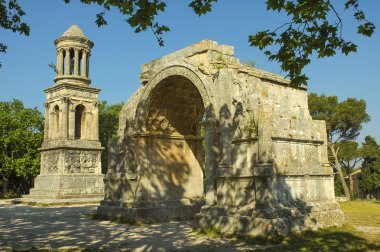 Provence (Fransa): Les antika