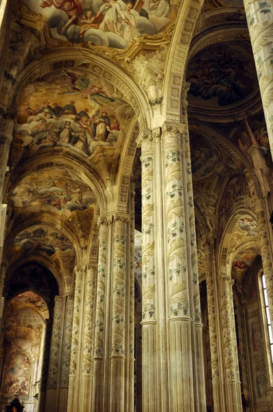 Asti (Italie) : intérieur de la cathédrale — Photo