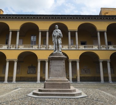 Pavia (İtalya): üniversite