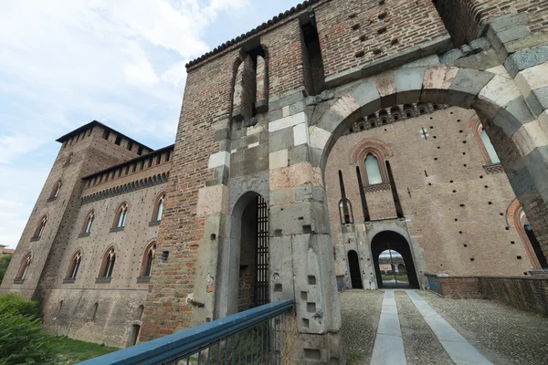 Pavía (Italia): castillo —  Fotos de Stock