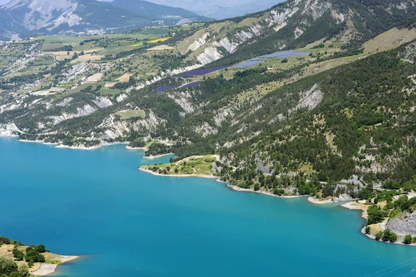 Meer van Serre-Poncon (Franse Alpen) — Stockfoto