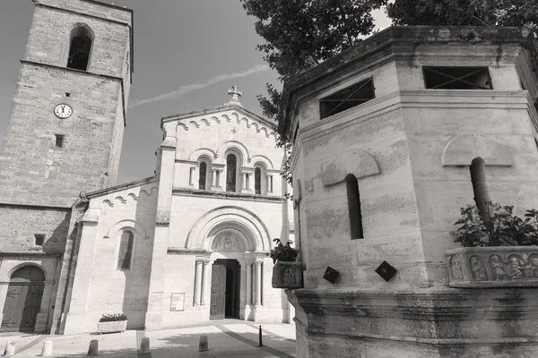 Villeveyrac (Francia), città storica — Foto Stock